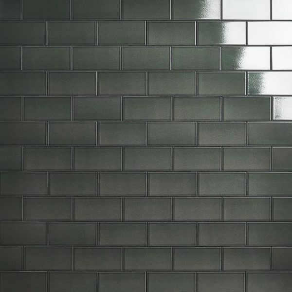 Bathroom | 1 sq. ft. Seaside Ash Gray 4×8 Crackled Glossy Ceramic Tile Gray Bathroom Bathroom