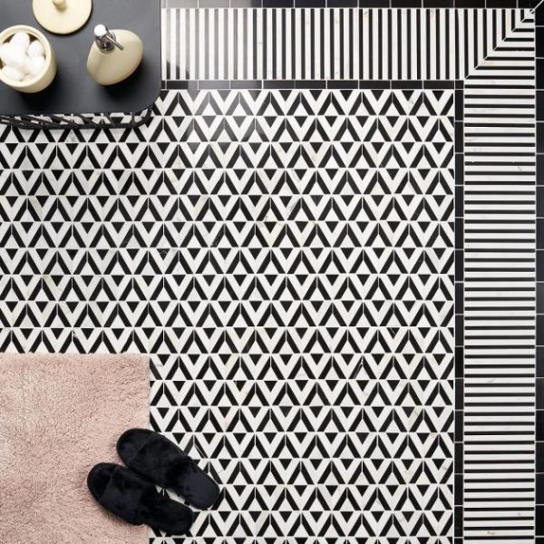 Calacatta | 1 sq. ft. Monroe Border Calacatta and Black Jade 7.87×8.30 Marble Mosaic Tile Black + White Lines Calacatta Black + White Lines