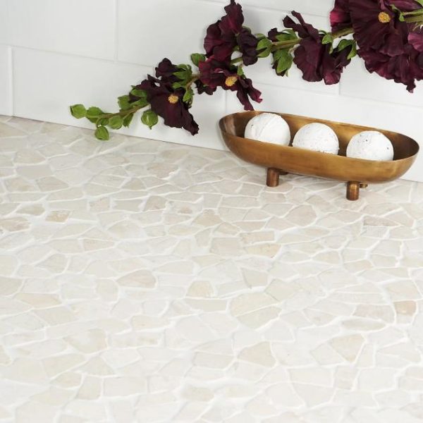 Shower | 1 sq. ft. Nature Tumbled Lovina White Pebble Honed Mosaic Tile Lovina White Shower Lovina White